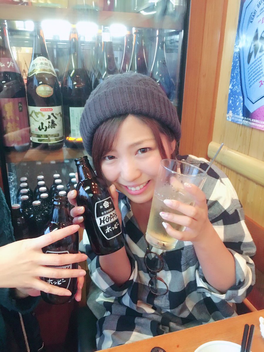 河原みのり 明るいうちから カワサキ先生と飲み飲み中 さて 今回の実戦結果はいかに 連れスロみのり酒 漫画チェックしてくださいね O