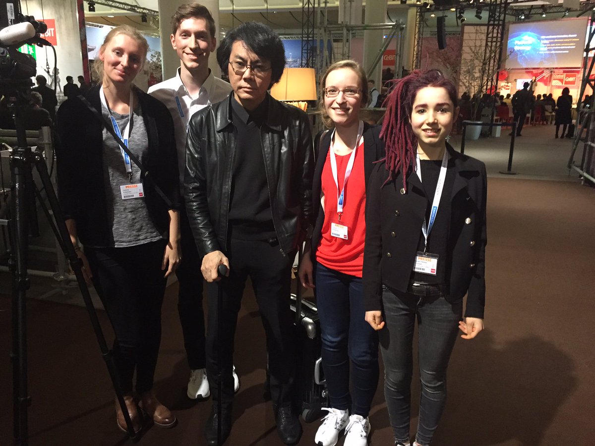 HPI_digitalblog's tweet photo. We just met @hiroshiishiguro. Stay tuned to hear about your future in a robotsociety! #robots #AI #cebit #CGC17 #cebit17 https://t.co/15DZwJcbpf