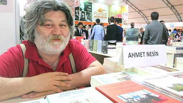 hurriyetekstra's tweet photo. Ahmet Aziz Nesin hakkında yakalama kararı https://t.co/M9DixP4ka0 https://t.co/7eDZlBQ48z