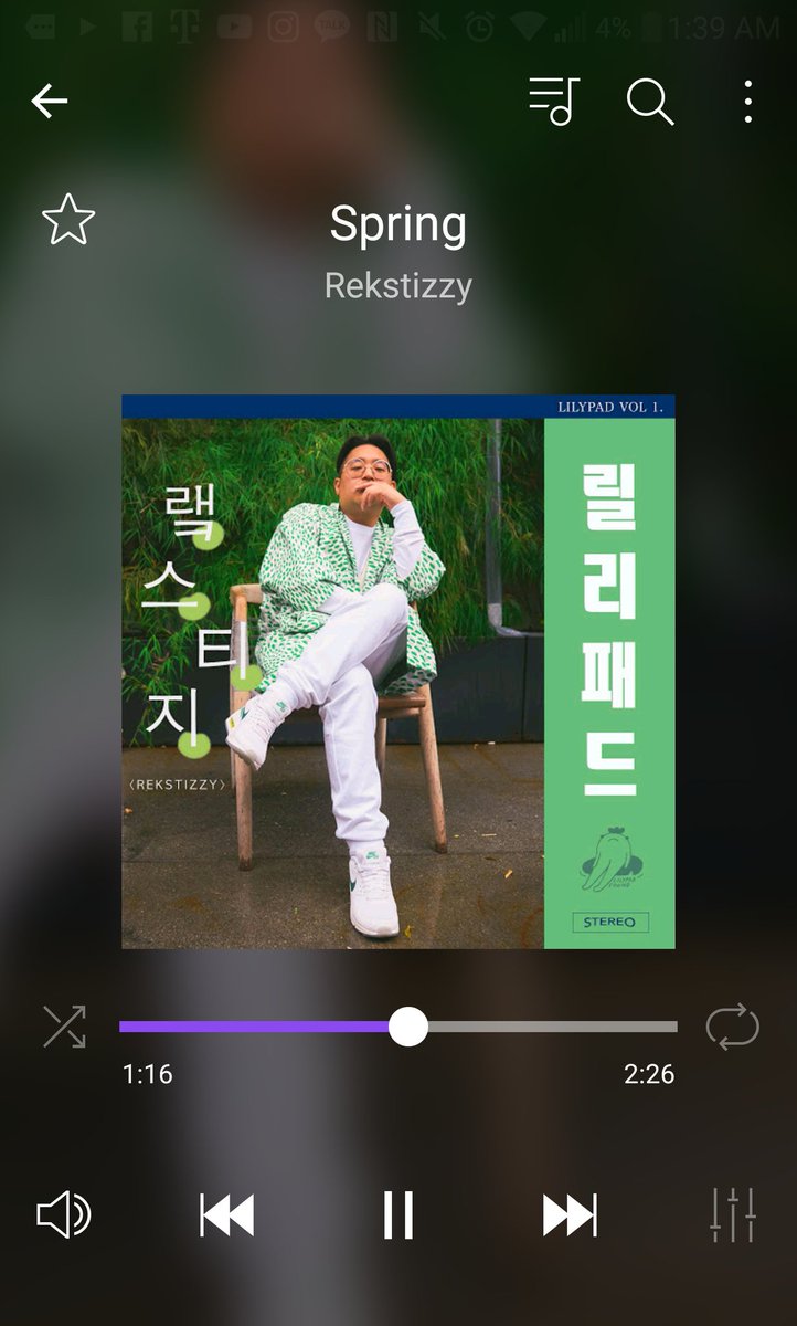 mzclark024's tweet photo. When u get new music & u wanna share to social media but u forget it's in ur phone now & not soundcloud😶😶*screenshot* #Rekstizzy 🐸💚 #hiphop https://t.co/ppz0yRxu8g