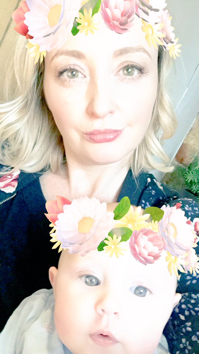 chez123lpool's tweet photo. Me and my little pudding 😍 #lorrainesbabyselfie https://t.co/R6OjjZU4nO
