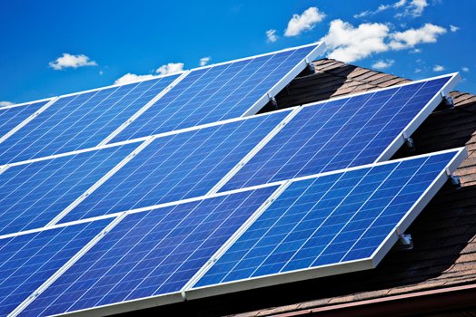 Book your solar panel cleaning ready for summer - gahelliar.com/blog/solar-pan…