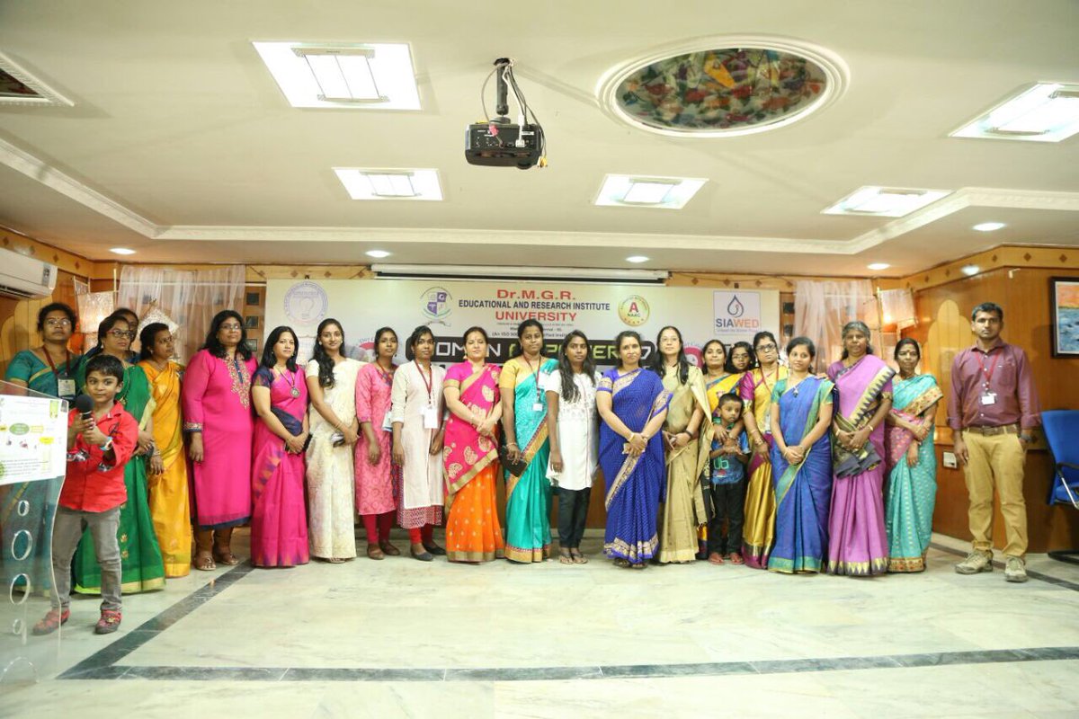 VanadhiD's tweet photo. A happy moment with all the awardees at SIAWED Women's day celebrations at Dr MGR University, Maduravoyal, Chennai on March 04th, 2017! https://t.co/3c7ca0okdh