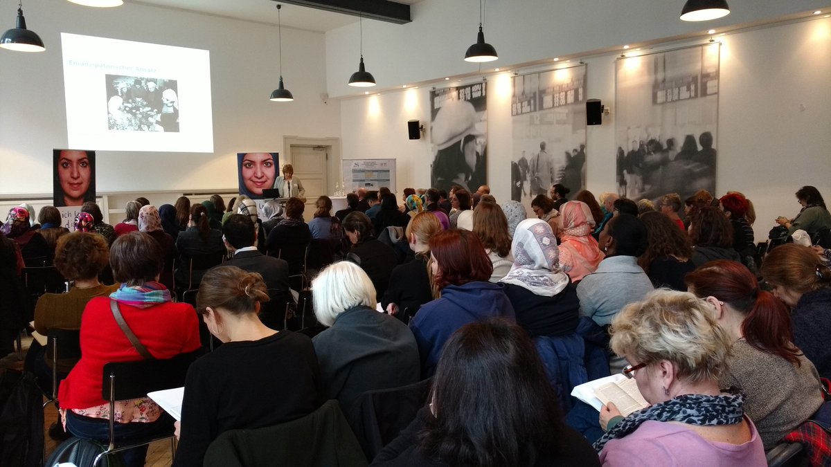 abcami2's tweet photo. Vielen Dank an unsere Gäste für die lebhafte Diskussion bei unserer #Berlinkonferenz. #ABCami #Haugg #Bartelt #Schramm #Feldmeier https://t.co/vsqxxKnylB