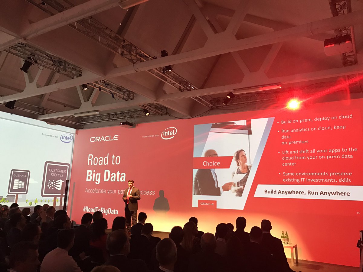 OracleItalia's tweet image. Collaborative, Connected, Complete, Choice. L&apos;offerta Oracle raccontata @richardmclayton #roadtobigdata