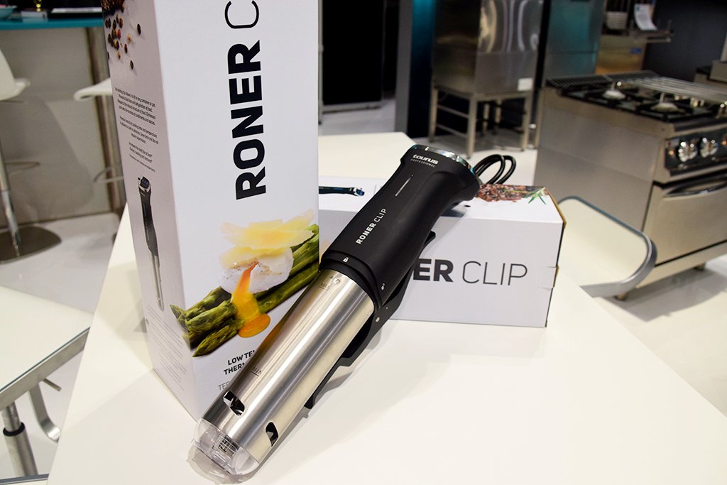 AfGBerlinGmbH's tweet photo. Erleben Sie die einzigartige Welt des Sous-Vide Garens mit RONER CLIP  A3 204 @abajatemp #ronerclip #sousvide #gastrotrends #internorga2017 https://t.co/HALvjhmFFT