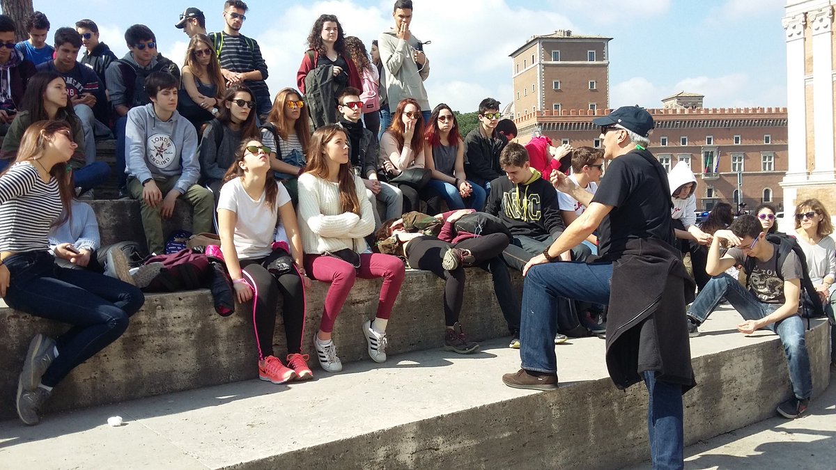 Seguim a Roma! Ara de visita al Fori Imperiali amb la seva Colonna Traiana