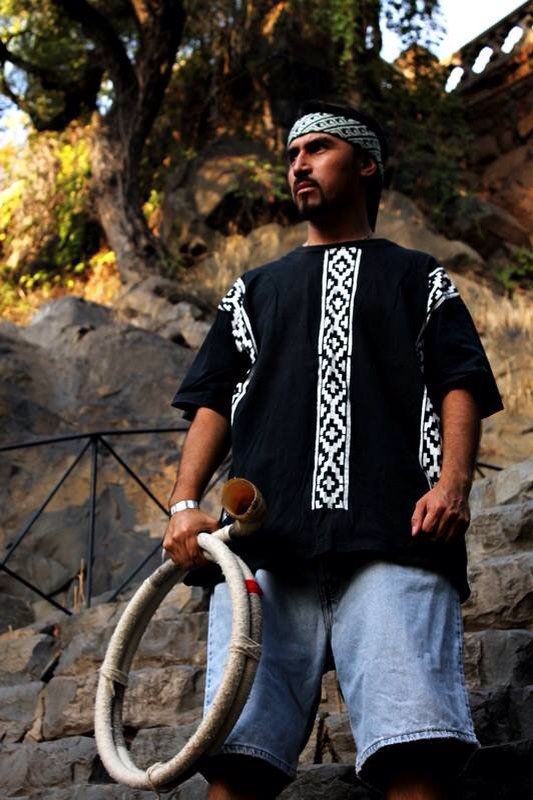 JaimeCuyanao's tweet photo. #Waikil #RapMapuche #MapucheenpiedeGuerra #Witral
>>---------------,<>
En el disparo: Volátil Visual https://t.co/SrbAywzZEb
