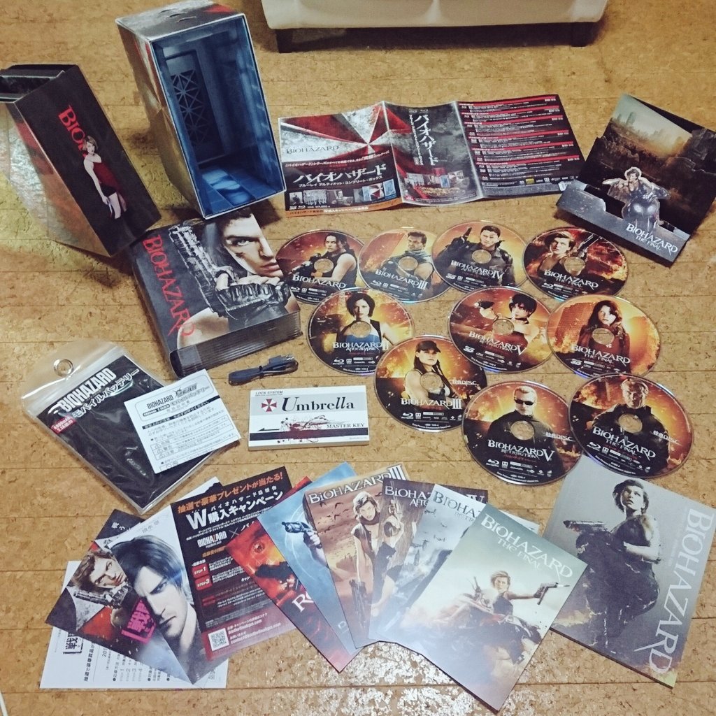 あれくしす Ff14 バイオハザード Blu Ray アルティメット コンプリート ボックス 7net オリジナルモバイルバッテリーセット 届きました 10枚組です ブックレットも読みごたえあり モバイルバッテリーはラバーで汚れが気になるかも T Co あれくしす Ff14 バイオハザード Blu Ray アルティメット コンプリート ボックス 7net オリジナルモバイルバッテリーセット 届きました 10枚組です ブックレットも読みごたえあり モバイルバッテリーはラバーで汚れが気になるかも T Co