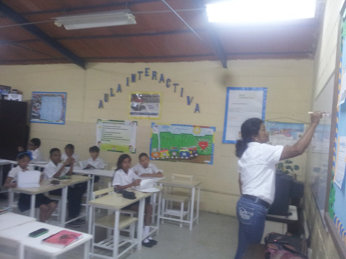 CbitCumana's tweet photo. Apoyando a la sección 5to B. Divide. Compruebe.  Escribe en letra el cociente https://t.co/jYsxa557BG