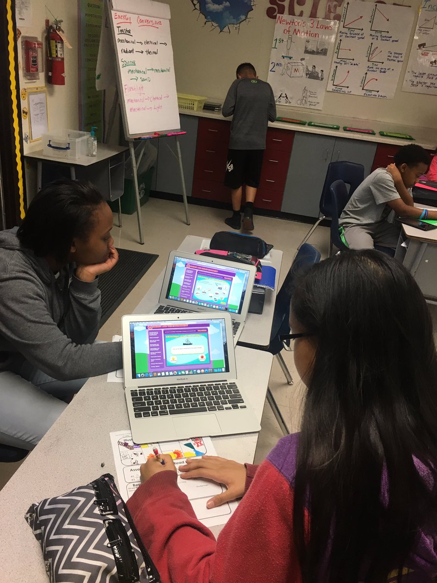 Shauna Hall tweet media