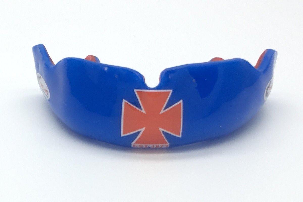 funky_gums's tweet photo. @crufc New custom fit mouthguard please could RT 😁 https://t.co/EALeT9Qma0