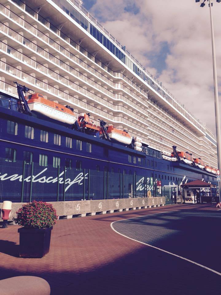 backupjobs's tweet photo. #assistanthousekeeper für ein #Kreuzfahrtschiff gesucht - zeigen Sie uns, dass Sie der/die #Richtige sind! @backupjobs https://t.co/tgWlddI2Jx