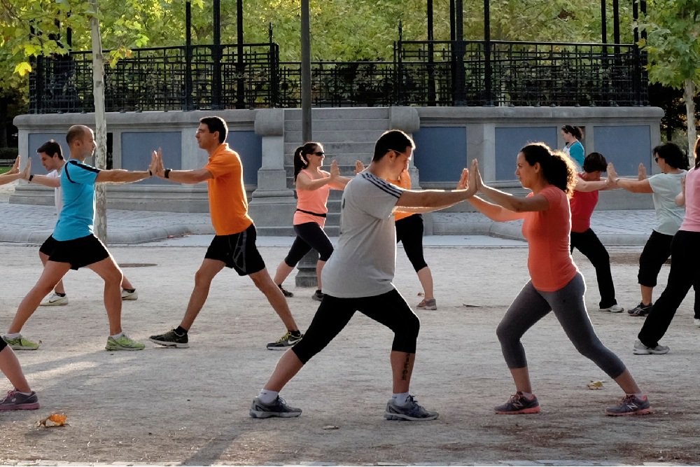 GuiaDeRetiro's tweet photo. #RetiroSport - Descubre qué se cuece en la Semana del Deporte Outdoor de 27 de marzo al 2 de abril. https://t.co/qaLqVtIA6o https://t.co/ua5Shp1Nt3
