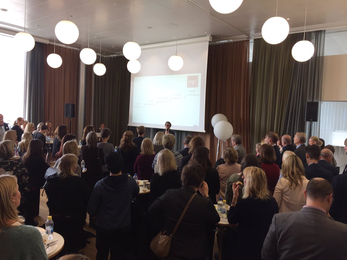 UFsthlm's tweet photo. Ung Företagsamhet Sverige har störst andel uf-företagare och är bäst i Europa hälsar vd Cecilia Nykvist @UFsthlm #epr2017 https://t.co/ohUjeGv9yM