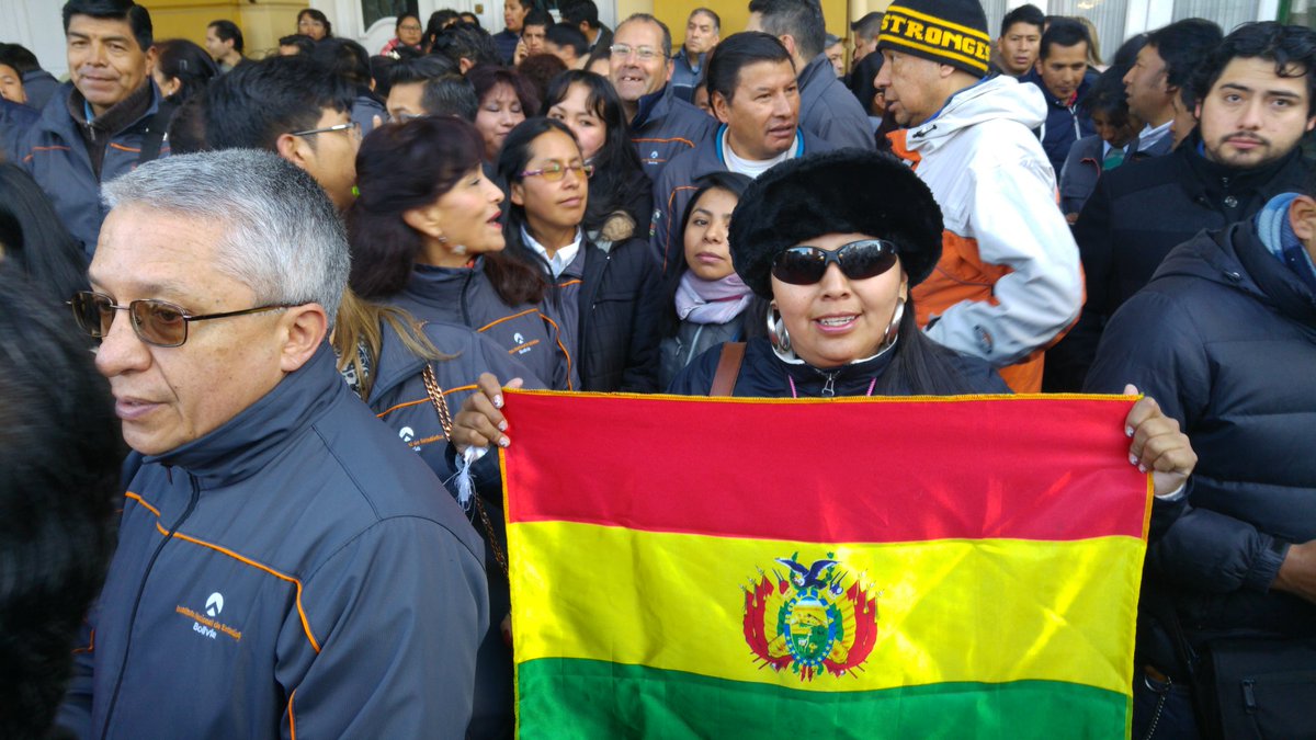 INE_Bolivia's tweet image. #INEBolivia presente en vigilia para entrega de réplica #MarParaBolivia #ElMarNosUne