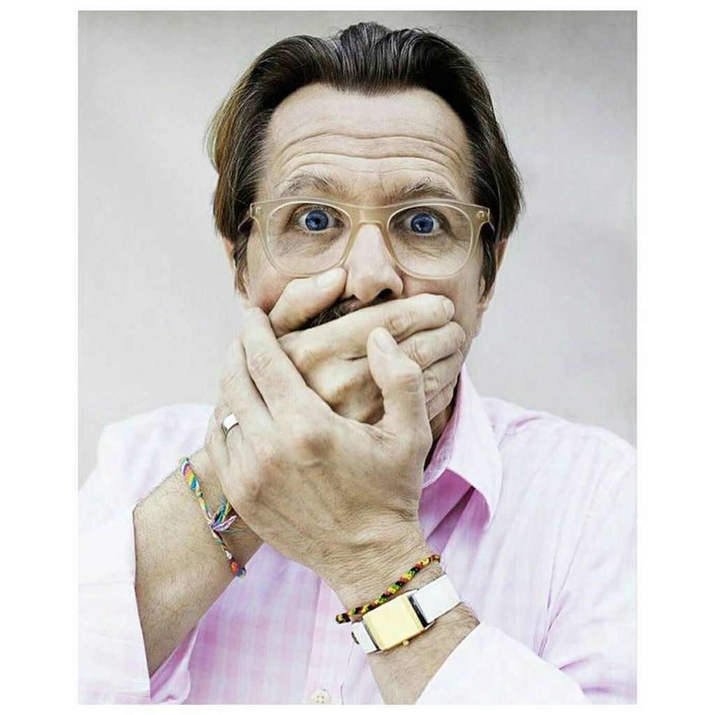 Happy birthday to you dear deaaar Gary oldman..
Looking forward to your new movies,you des 