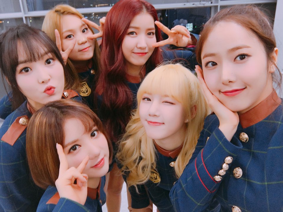 #여자친구 #GFRIEND #더쇼 #TheShow 보고 계시나요~? #버디 덕분에 이번주도 #더쇼초이스 후보입니다❤ #1119 로 여자친구 투표 잊지 마시고 #탕탕탕 #핑거팁 #FINGERTIP 무대 오늘도 기대 많~이 해주세요!😆👍