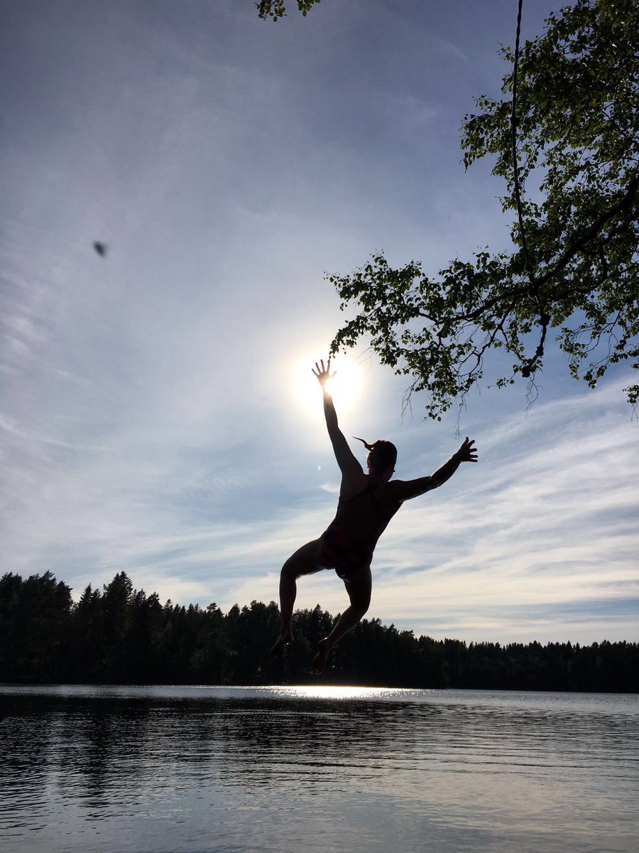 vjsportshoes's tweet photo. Miltä sun kesä näyttää: sopisko sinne kesäduuni VJ Sportin somekanavien takana? #vjkesä #vjsport 
Lue lisää: https://t.co/LGKqZP3wwi https://t.co/ArAhEUCRgq