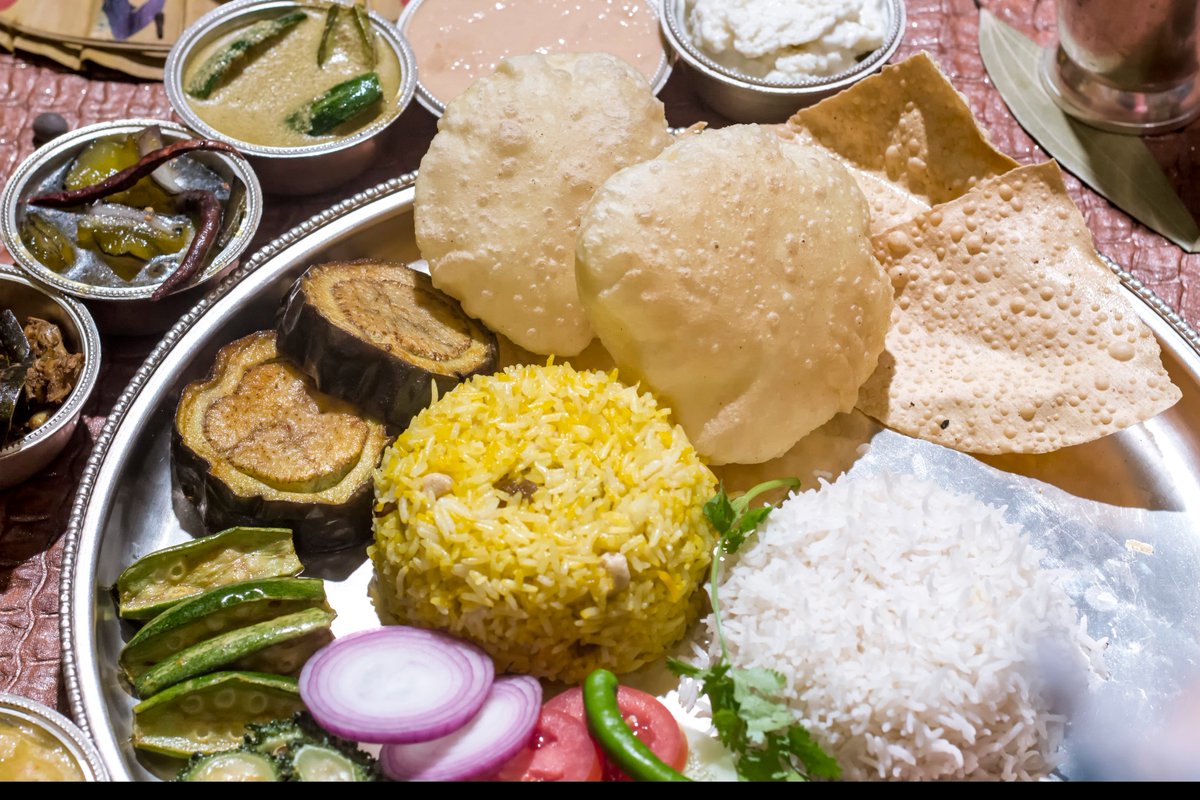 TheStadel's tweet photo. Poila Baisakh- Celebrate with Bengali Thali 
#kolkata #Bengals https://t.co/ZxdAgwhlbS
