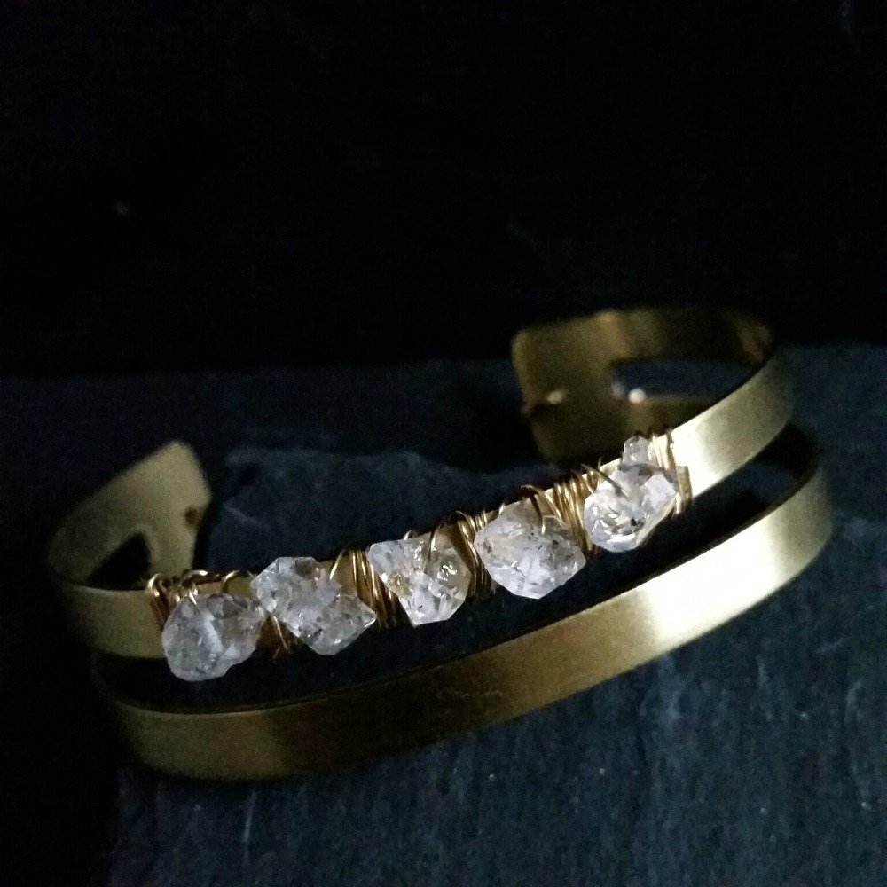 roseanddella's tweet image. Herkimer Diamond Bracelet, Herkimer Diamond Bangle, Raw Stone Bracel… tuppu.net/39c42386 #etsyfinds #DoubleCuff