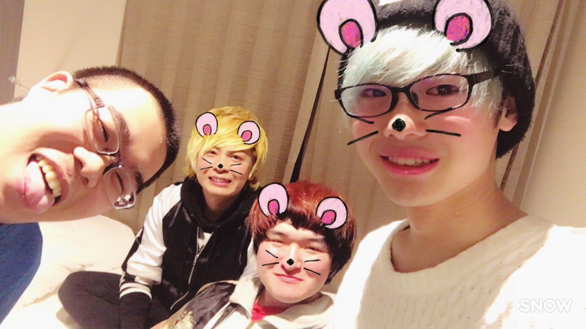 16kun1's tweet photo. 少し遅くなりましたが…
Youtubeのチャンネル登録者がついに100万人を越しました😊😊
リスナーさん、メンバー、家族、事務所及びYouTube関係者のみなさんの支えのおかげでここまで来れました。
自分のやりたいこと貫いてよかったなと思います！本当にありがとうございます！ https://t.co/Fm1SHXzvsK