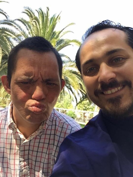 QuintanillaY's tweet photo. Con mi amigo Michael del Pequeño Cottolengo #Diamundialdelsindromededown https://t.co/F5ioGbAD93