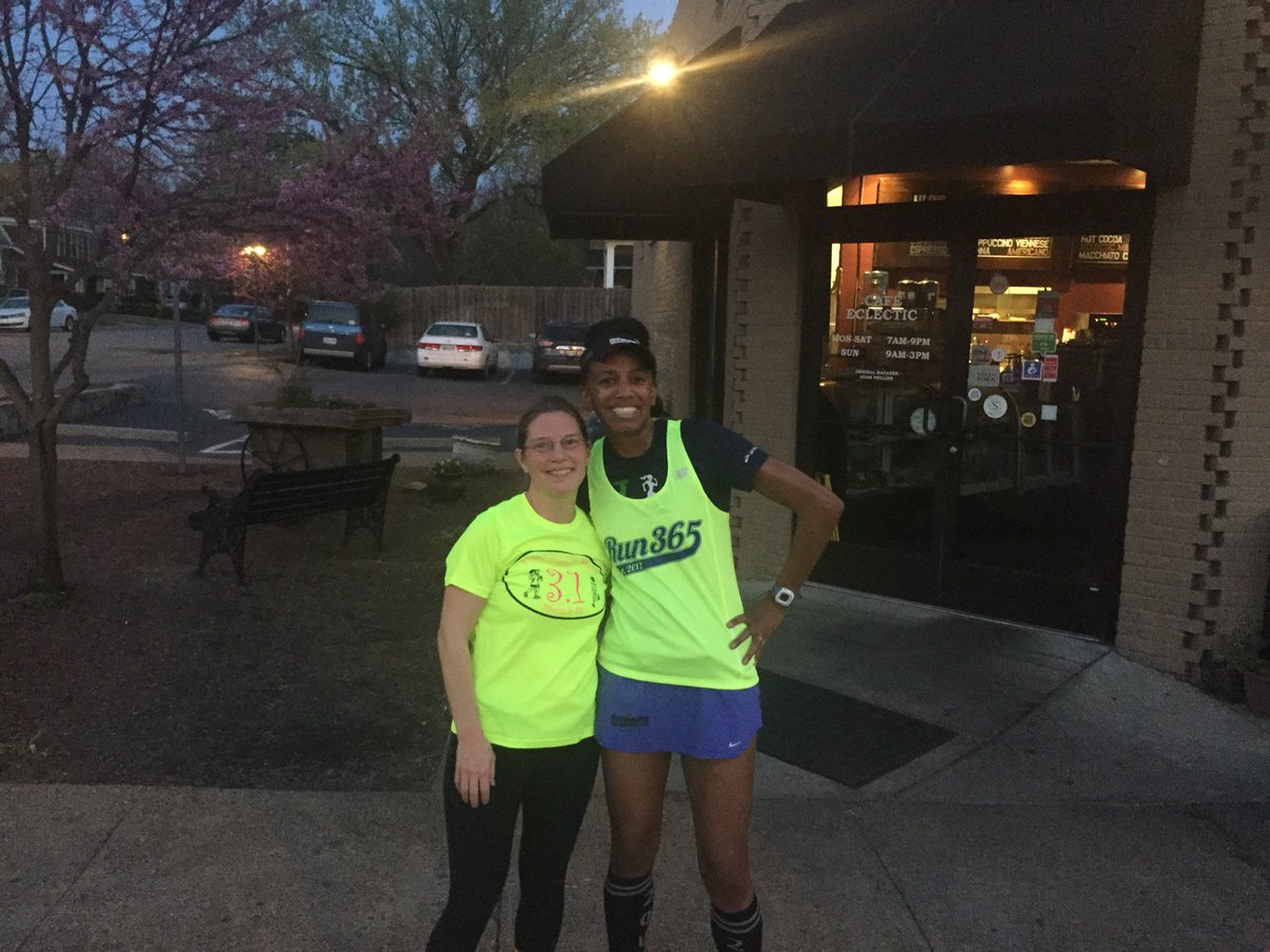 NataMay10's tweet photo. #RunStreakDay365 #Run365 #CaffeineRun #BreakawayRunning (at @CafeEclectic in Memphis, TN) https://t.co/eQyRwZDJOC https://t.co/n7q9sGITWf