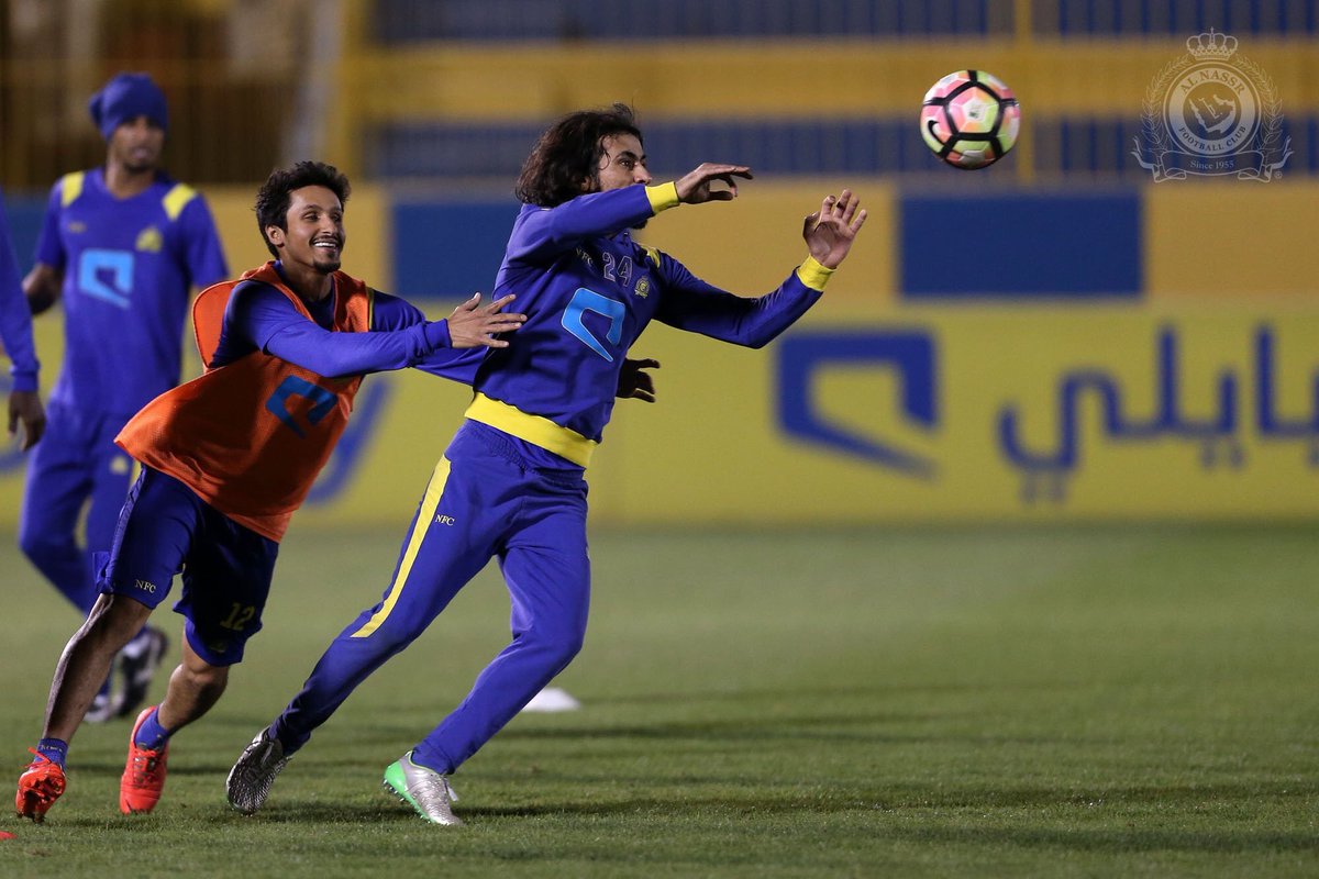 BviGol's tweet photo. مدرب #النصر يطبق تكتيك (الحركه الخرافيه) في تمارين #النصر https://t.co/55x4hErtJV