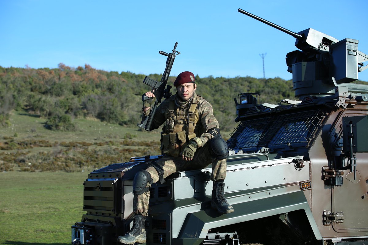 Türkiye’nin en büyük prodüksiyonlu asker dizisi SÖZ’ün oyuncu kadrosuna <a href="/atakanarslan/">Çağan Atakan Arslan</a> Atakan Arslan da dahil oldu. startv.com.tr/dizi/soz/haber…