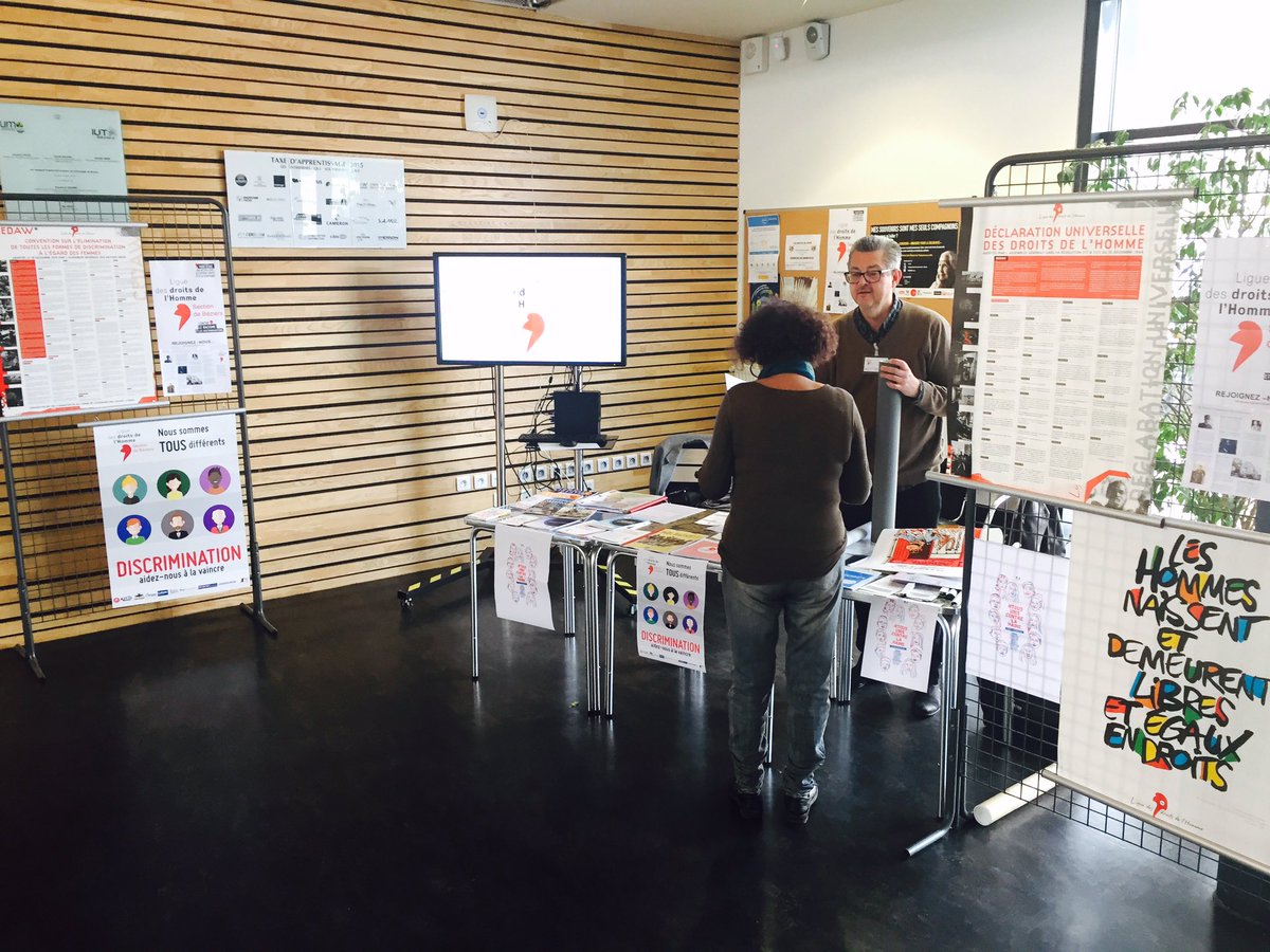 Iutbeziers's tweet photo. La @LDHBeziers est dans nos locaux aujourdhui à l'occasion de la semaine d'éducation contre les discriminations. https://t.co/i95wdnsVTj