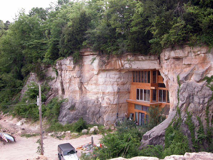 realhousely's tweet photo. 10 of the Most Interesting Buildings in Missouri - https://t.co/P8haaM0W4s https://t.co/IN1B1QLwEe