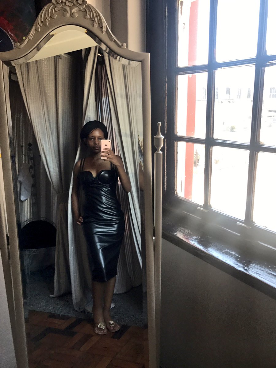 TsepangMolisana's tweet photo. Shopping for #MBFWCT at @The_Bromwell - Rossi says to stop working at Noon, so that we can have adequate time to do hair and make-up #protip https://t.co/4lgkfbbTl0