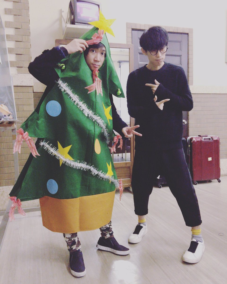 Tom H Ck 大嶋文博 Sur Twitter Oxtワンマンライブ ついに今週 Oxtワンマンツアーが大阪クアトロから始まります 普段聴けないあんな曲や そんな曲を披露しちゃうかもしれません 生バンドで 今まであの曲たちもお届けします 是非遊びにきてください