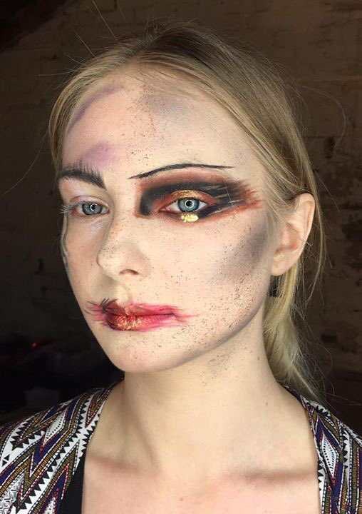 DFMAmakeup's tweet photo. 💗 Some #couture #makeup creations today over in #Brighton on the #DFMA #Fashion, Media and #TV course!

#art #mua #makeupartist #dfmacourses https://t.co/jul7yGIDny