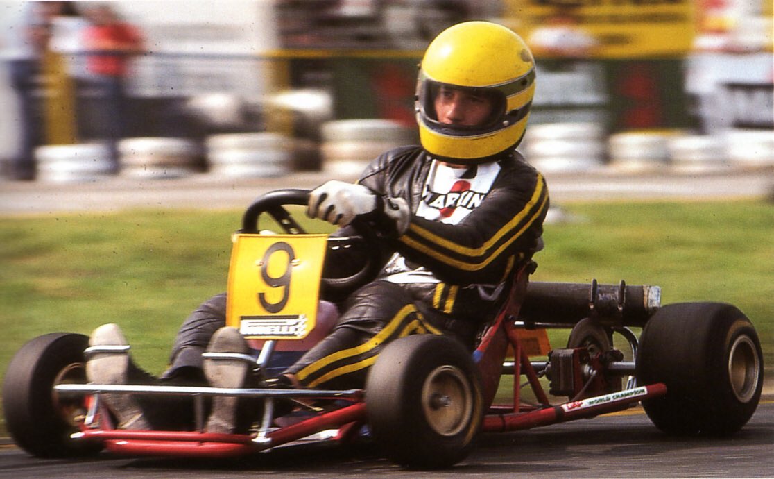 El 21/03/1960 nacio Ayrton Senna, por lo tanto hoy es su cumpleaños !!!! Cumpliria 57 años !!!!
#AyrtonSenna #karting #sport