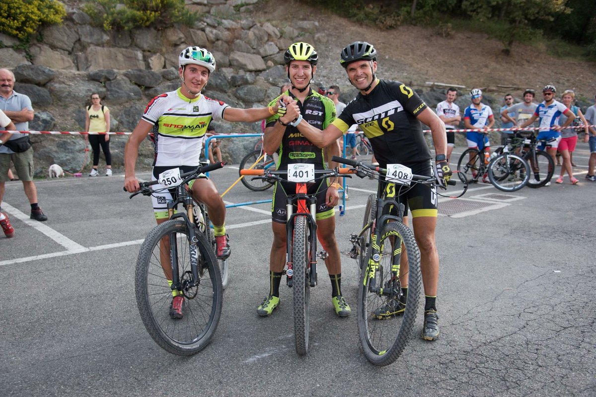 Bike_Summer's tweet photo. Il #BikeSummerFestival è anche un'occasione per stringere nuove amicizie e conoscere persone con le tue stesse passioni! 
BE PART OF IT! https://t.co/w7Ue3kBT3X