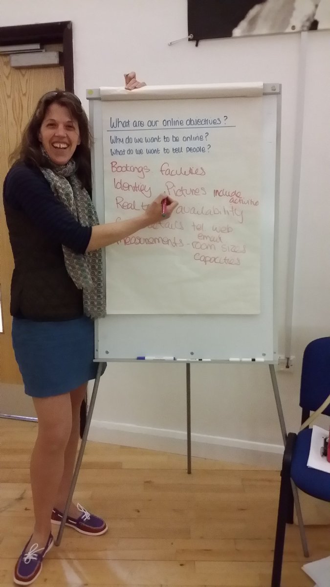 dorsetca's tweet photo. Alison of @clarcwimborne during the wirkshop on marketing your venue #dcaevent with @Hall_Master https://t.co/t71DJr9SBQ