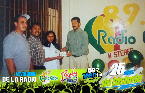 venfmvalera's tweet photo. Hace 25 Años iniciamos en el mundo de la Radio...Son #25AñosDeHistoria... 25 años haciendo lo que nos gusta... @oscarlopezc @lopezgol https://t.co/CemDxnHwTR