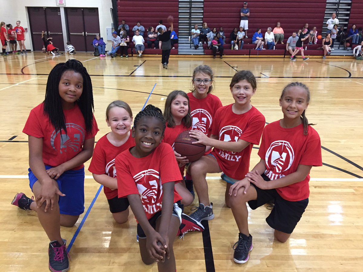 SMNLADYINDIANS's tweet photo. YOUTH (1st-7th) SPRING LEAGUE BEGINS IN APRIL!  SIGN UP TODAY AT https://t.co/oNTEzJBa3p https://t.co/6DCYeK3LDV