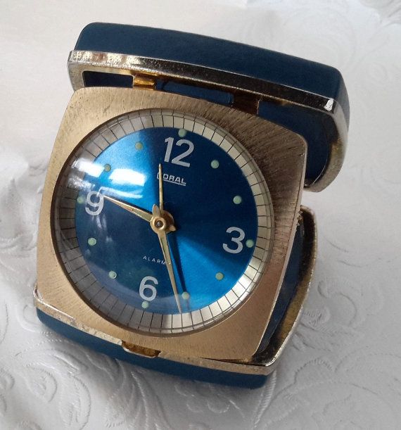 babsrowe's tweet photo. #Blue #travelclock, #Coral, #Swiss made #alarm #wiseshopping #workingclock gold surround, #artdeco #vintageclock. https://t.co/5RJ5Rf3JYi https://t.co/TAsx7nCClY