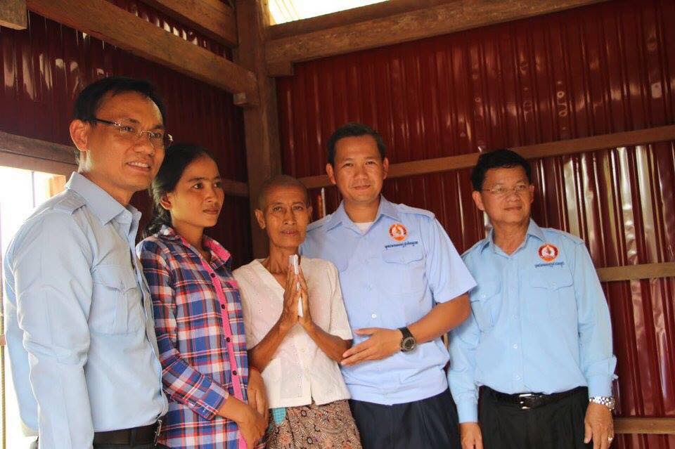 SovanLay's tweet image. យុវជនគណបក្សប្រជាជនកម្ពុជា ធ្វើអ្វីៗដើម្បីបុព្វហេតុជាតិ មាតុភូមិ ស្មោះត្រង់ជាមួយជាតិ សាសនា ព្រះមហាក្សត្រ និងប្រជាជនកម្ពុជាគ្រប់កាលៈទេសៈ៕