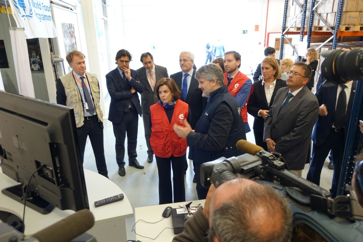 sorayasds's tweet photo. Visita a la base logística Gran Canaria del @WFP / @WFP_ES conociendo la labor de un centro esencial para la lucha contra el hambre https://t.co/oQ1pTJSBtc