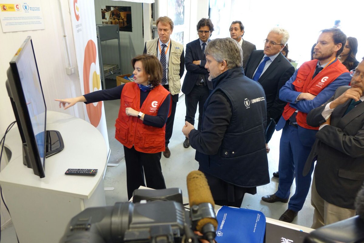 sorayasds's tweet photo. Visita a la base logística Gran Canaria del @WFP / @WFP_ES conociendo la labor de un centro esencial para la lucha contra el hambre https://t.co/oQ1pTJSBtc
