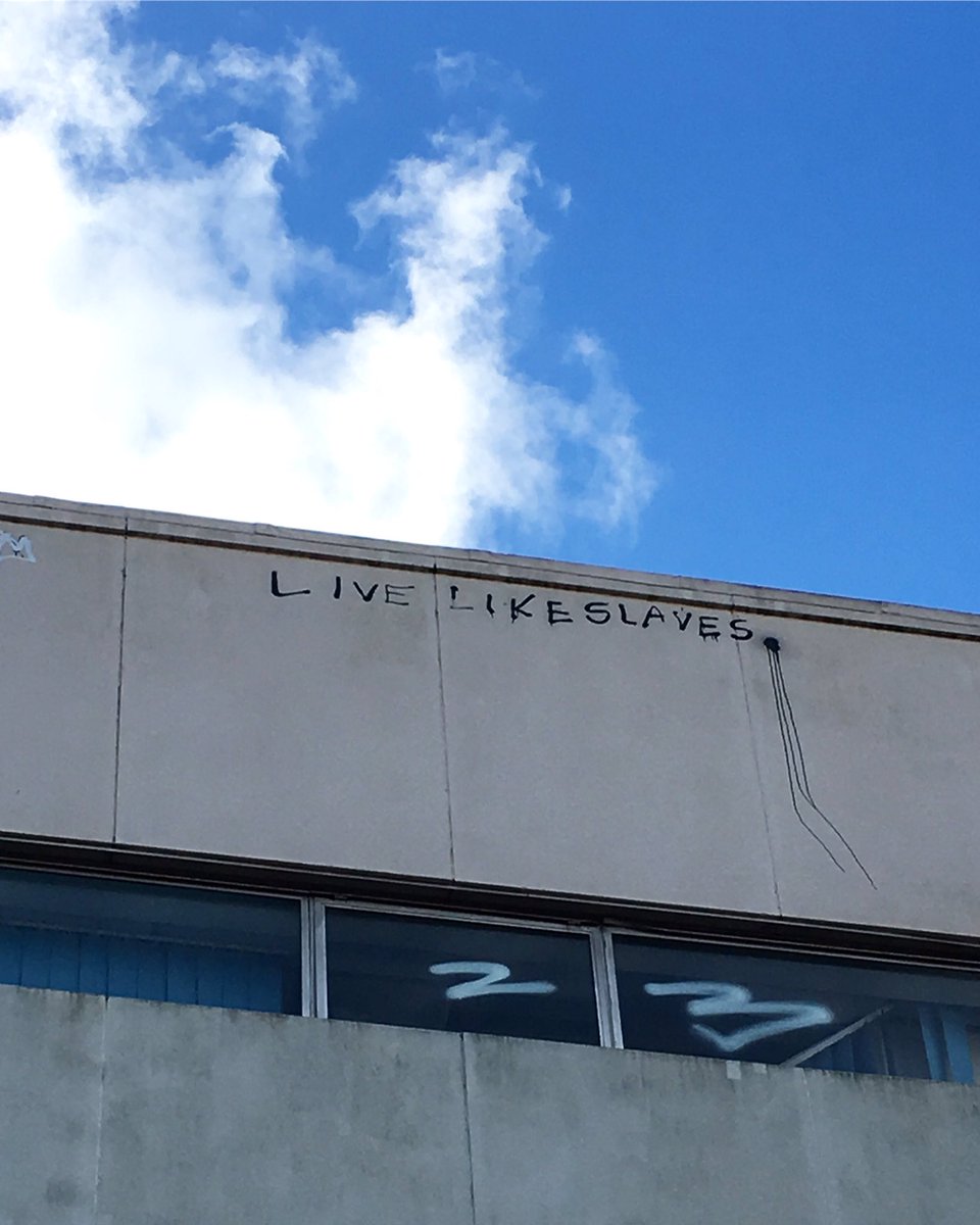 Why_U_Reading's tweet image. LIVE LIKE SLAVES
West Bar, S3

#Sheffield #streetart #graffiti #streetwords #typebrut