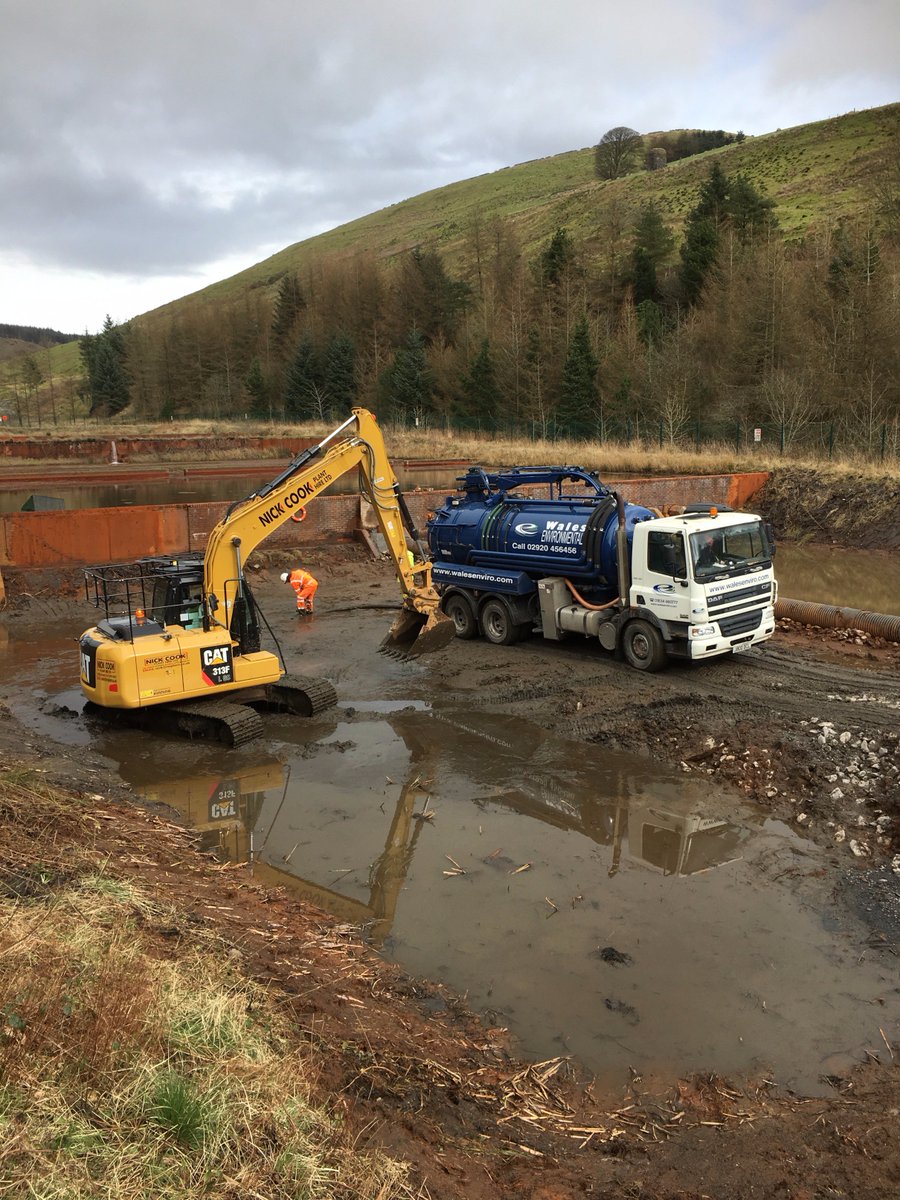 WalesEnviro's tweet photo. Heavy solids and sludge vacuumation, No problem
Nationwide coverage. Contact us 24 hours on 02920456456
#sludgeremoval #wastewater #disposal https://t.co/LRucsIWW7Q
