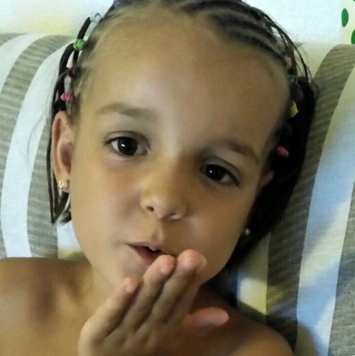 infoElJuli's tweet photo. Verde ESPERANZA y oro para Paola. El Juli dona un traje de luces. #TodosConPaola https://t.co/z8KjQhMhvt https://t.co/xFPy6q1Whu