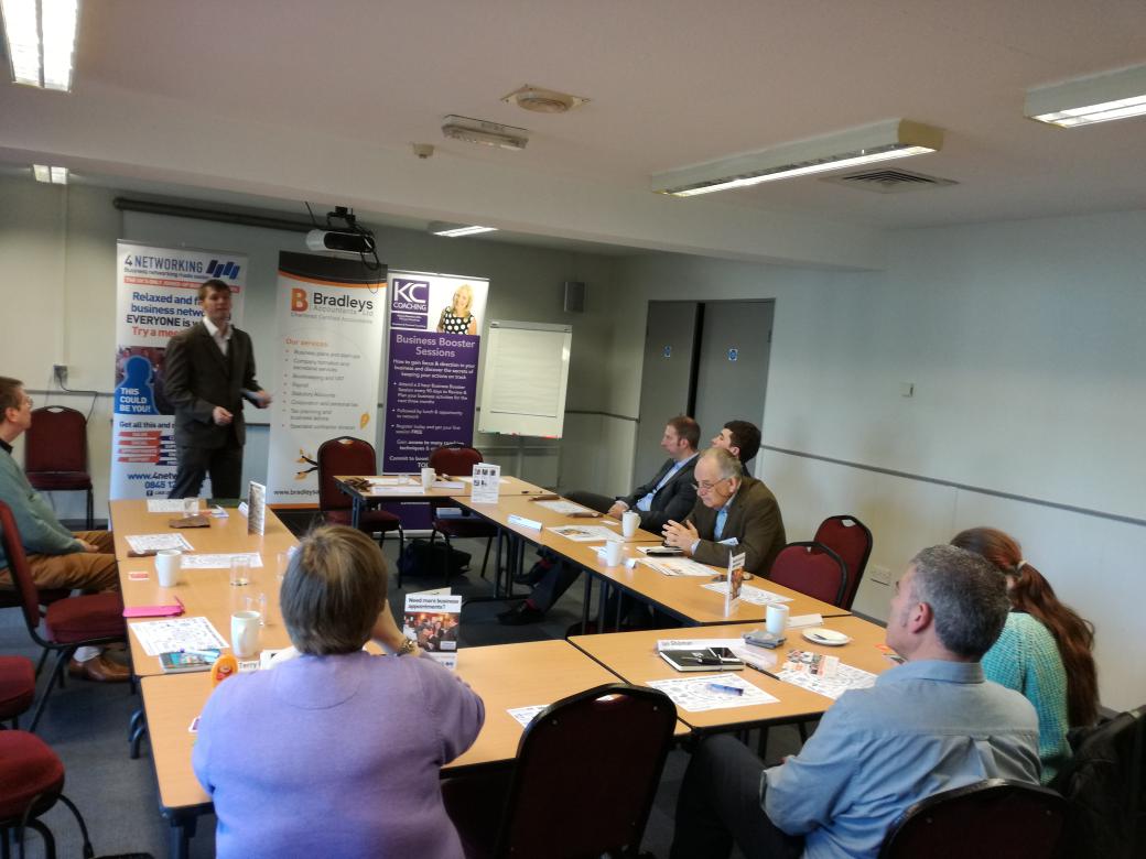 KarenKCcoaching's tweet image. @BradleysAcc Alan presenting 'Tax doesn't need to be taxing' @Campanile_DFD  @4NetworkingKent @4nhq