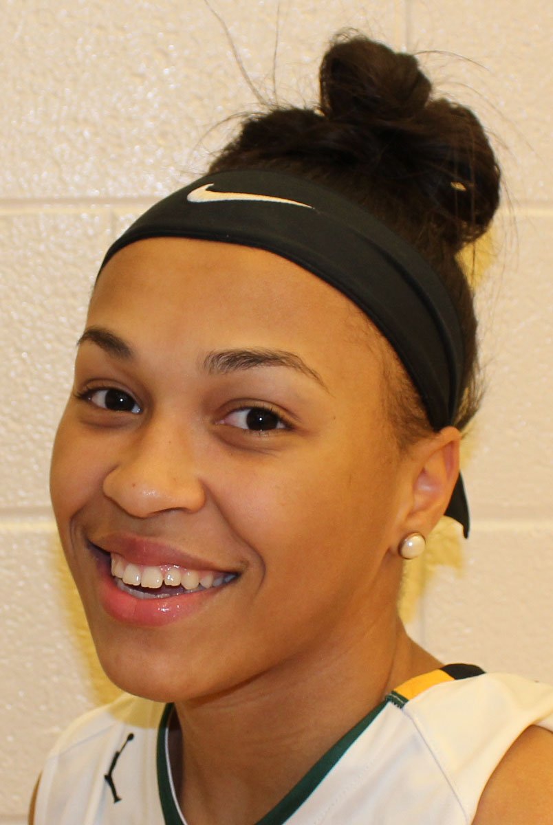 InsideNoVA's tweet photo. @megan_callahan8, Danielle Harrington, Paris McBride headline 6A all-state girls hoops team https://t.co/y3utRZ22Vv @WBVikingNation https://t.co/TyjUhTSAy1