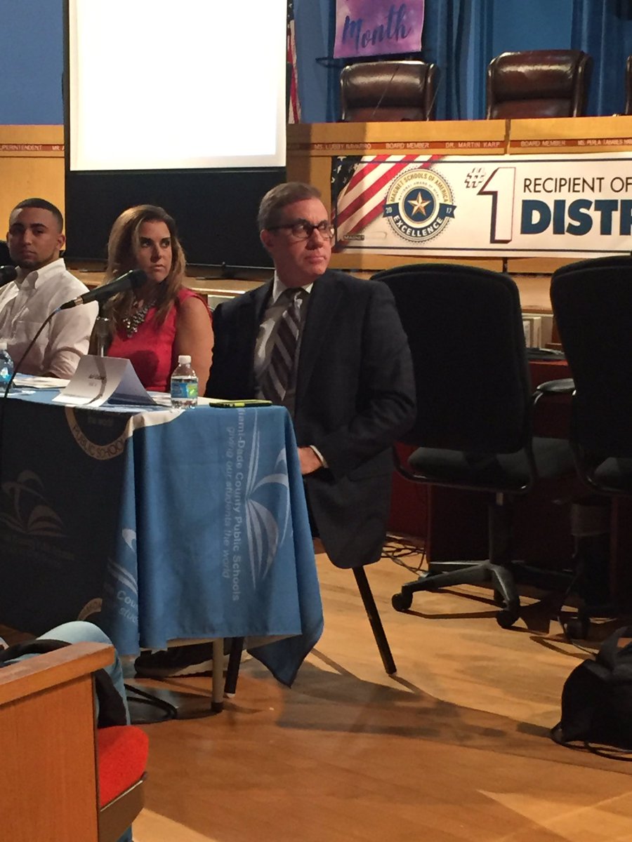 EduGator15's tweet photo. Two gator alumni on the panel!  #MDCPSconnects #GoGators #LongLiveTheGatorNation https://t.co/1BZq533OA2